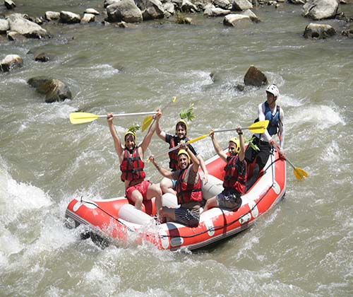 düzcede rafting yapanların fotoğrafı