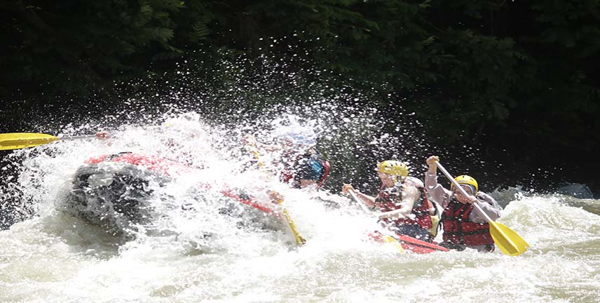 türkiyenin en iyi rafting parkurları temsili